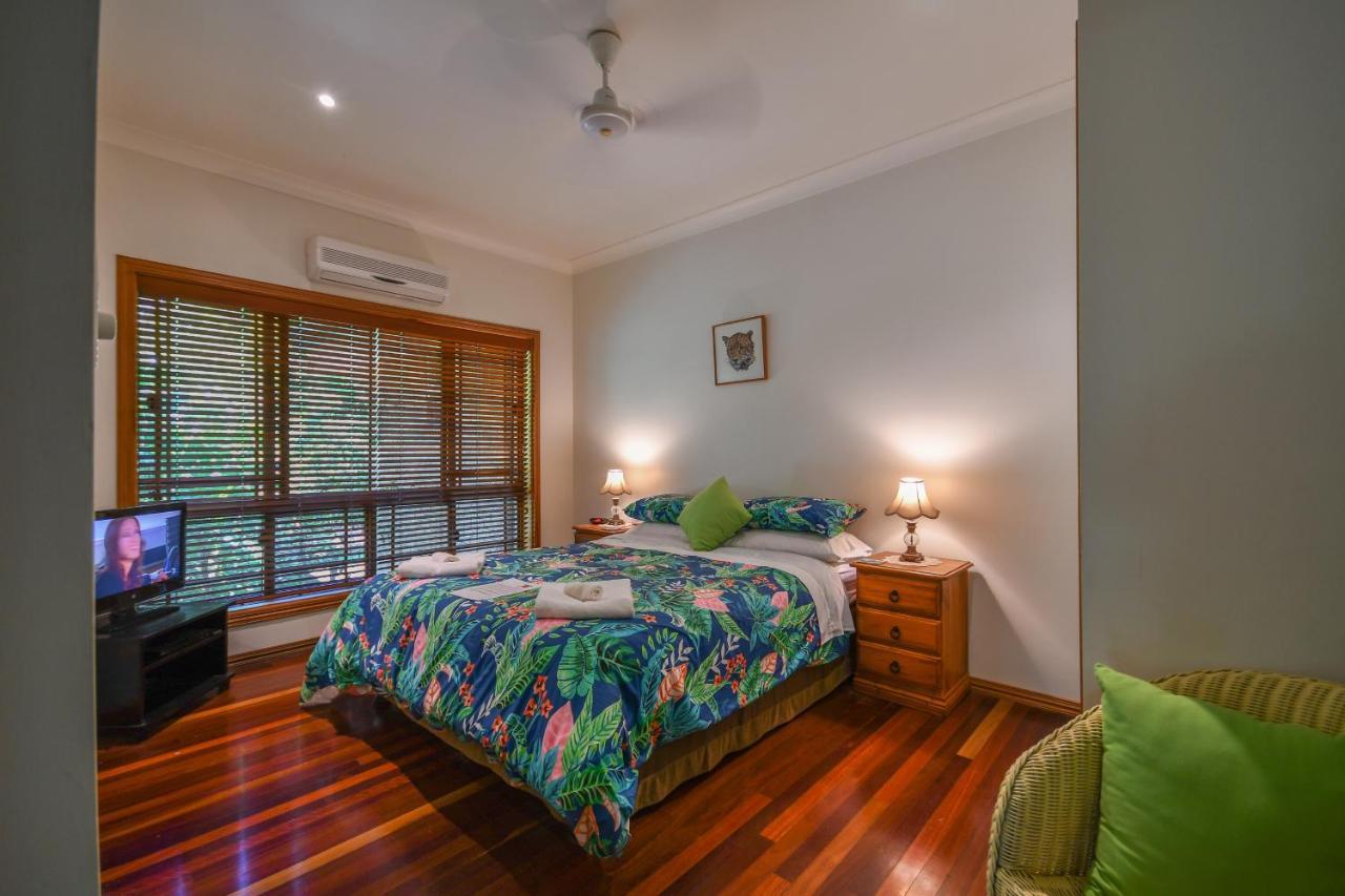 Hibiscus Lodge Bed & Breakfast Wongaling Beach Exterior foto